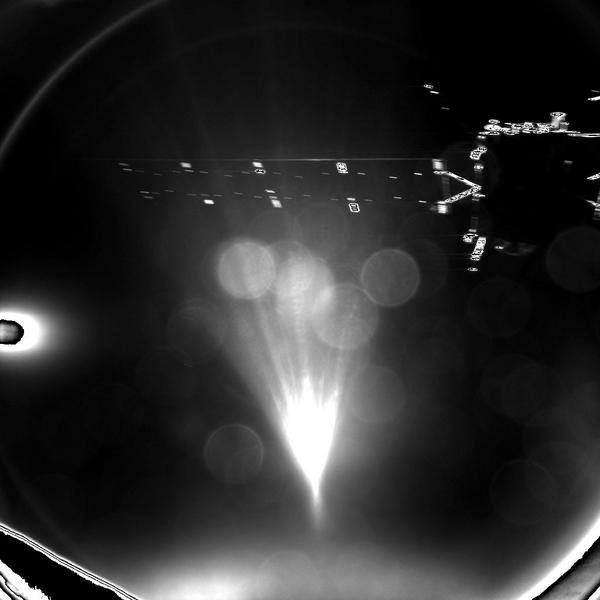 Rosetta prise en photo par le robot Philae lors de son décrochage de la sonde spatiale européenne. 