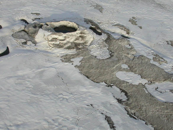 La source de Lost Hammer sur l’île Axel Heiberg