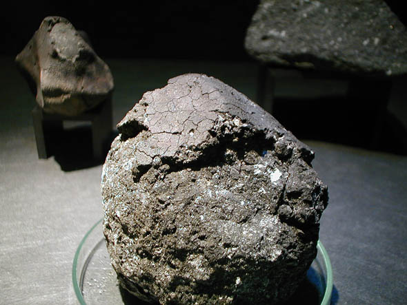 Un spécimen de la météorite d'Orgueil