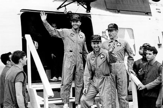 Fred W. Haise, James A. Lovell et John L. Swigert, à leur retour sur Terre en 1970. Photo: archives AP