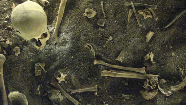 Les restes de l'"homme au masque de fer russe" retrouvés (chercheurs)