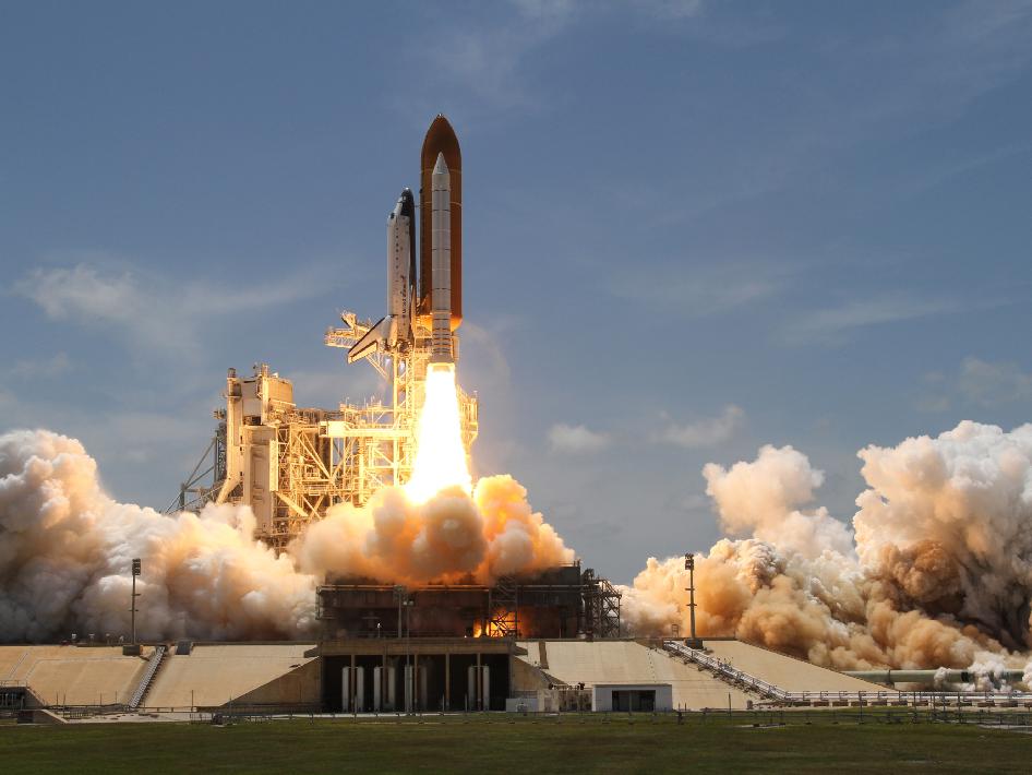 Dernier décollage pour la navette spatiale Atlantis avant de rejoindre l'ISS. Image Credit: NASA