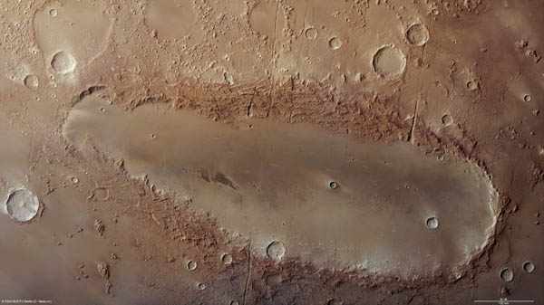 Orcus Patera par Mars Express