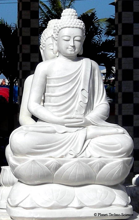 Siddh?rtha Gautama le premier Bouddha