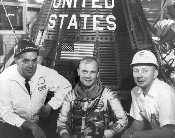 John_Glenn_With_T.J._O'Malley_and_Paul_Donnelly_in_Front_of