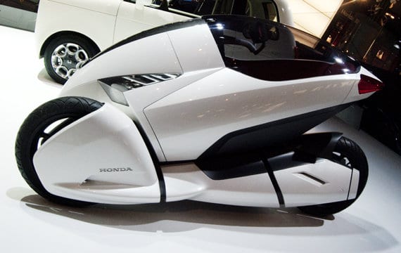 The 3R-C looks to have a good aerodynamic design. More importantly, we've always wanted to ride the bikes from Tron.