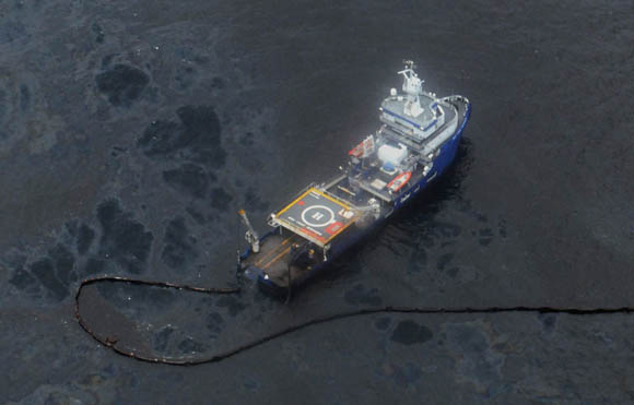 Marée noire dans le Golfe du Mexique que BP tente d'endiguer (image- Reuters)