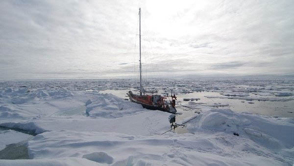 Le voilier russe Petr Pervy fera le tour de l'Antarctique en 2011